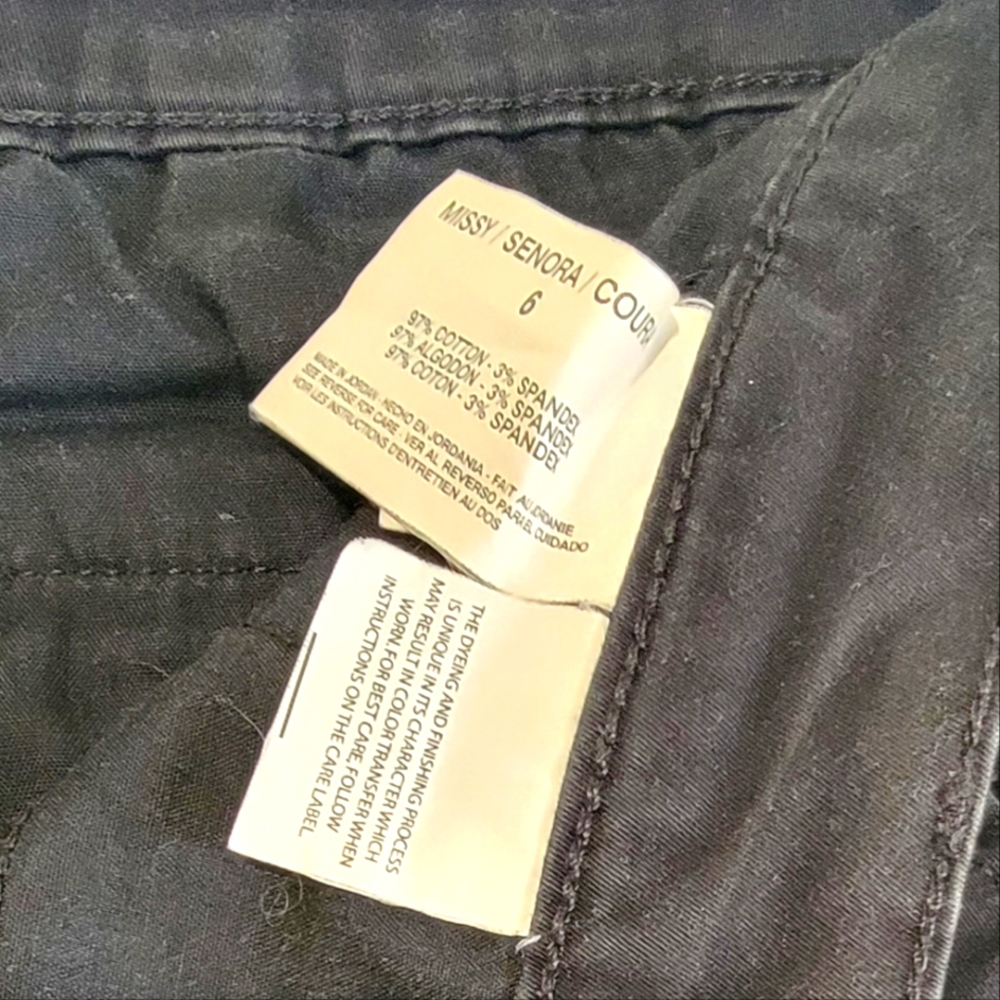 Vintage (Used) Bandolino Black Cotton Twill Shorts - Size 6 - Picture 6 of 6